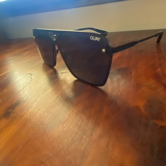 Quay Australia Gold Aviator and Black Square Sunglasses - Picture 4 of 14